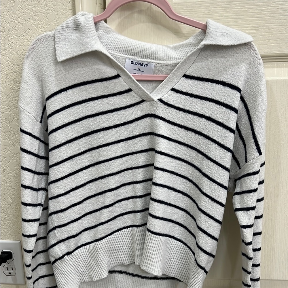 Old Navy White and Black Cardigan Sweater